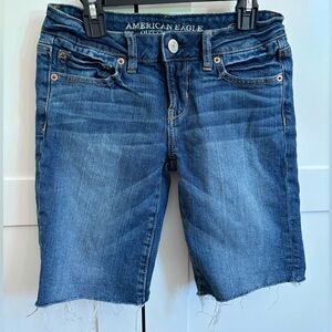 American Eagle stretch Jean shorts size 0
